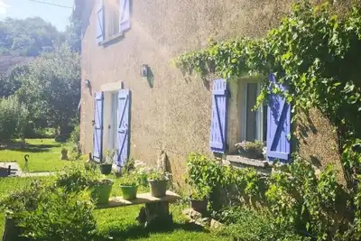 Image de Gîte cocon vers Vesoul avec jardin nature à la campagne - groupe 12 14 personnes