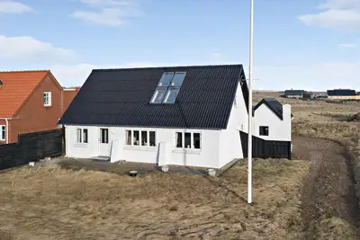 Image de Superbe maison à Harboøre avec WiFi