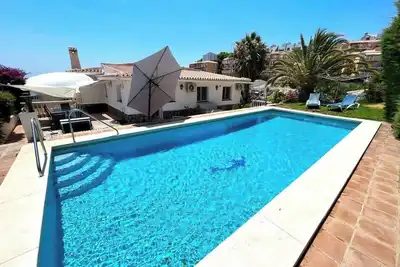 Image de 5 bedroom Villa private pool near Fuengirola Beach