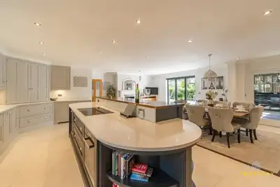 Image de Luxurious Family Retreat in Beaconsfield