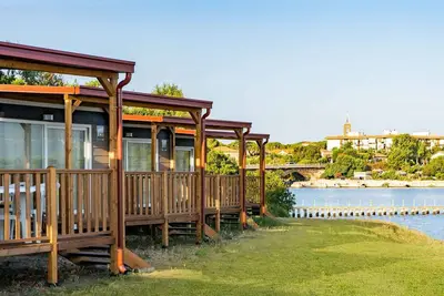 Image de Maison mobile avec piscine