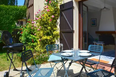 Image de Cottage avec grand jardin Ă 15mn Ă pied de la plage