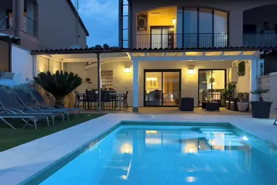 Image de Villa SweetHome, Piscina privada, Bbq, 10min Sitges
