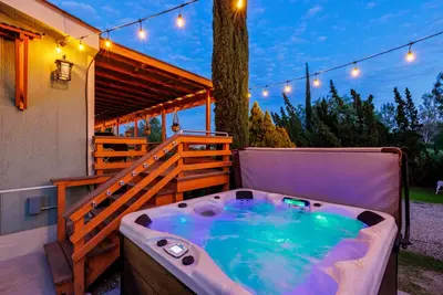 Image de Close To Wineries, Private Hot Tub, Great Reviews!