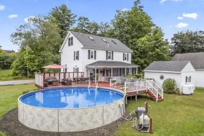Image de Lovely Home with Pool & Hot Tub