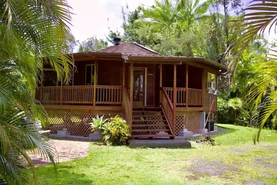 Image de Rain Forest Paradise Ideally located betwn Hilo & Volcano National Pk 2bd/2ba\n\n