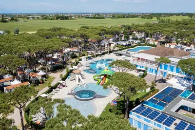 Image de Maison mobile avec piscine