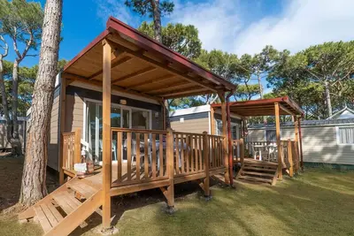 Image de Maison mobile avec piscine