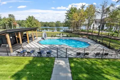Image de Amazing Lakefront property, Private Pool on Lake Monomonac at Tatum's Place