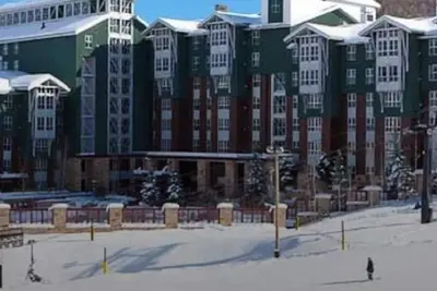 Image de Feb 9-16 Ski in Ski out 2 Br condo sleeps up to 8 Marriott Mountainside