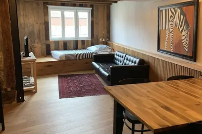 Image de Cozy rustic apartment in a wonderfully remodeled house