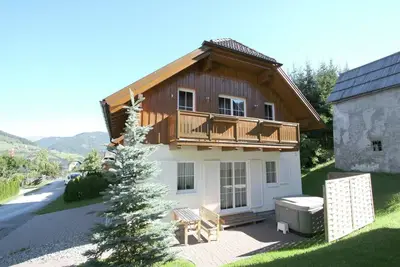 Image de Chalet à Lungau avec sauna et bain à remous