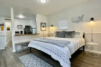 Image de Cozy Studio Cottage - Downtown Twin Falls