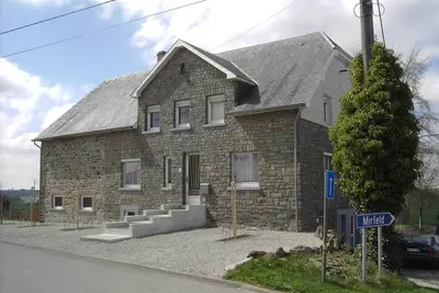 Image de Maison de vacances avec vue sur la prairie