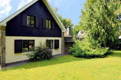 Image de Chalet chaleureux au bord de la forêt à Ovifat