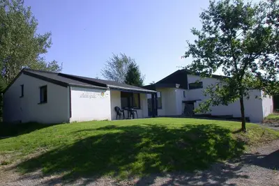Image de Gîte avec piscine intérieure à Purnode -