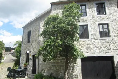 Image de Maison de vacances Ă Viroinval au bord du fleuve