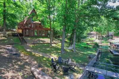 Image de Lakefront A-Frame near boat launch w/ Dock sleep12