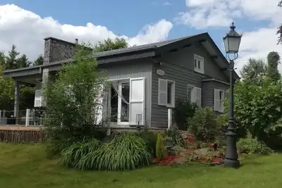 Image de Chalet paisible א Transinne avec patio