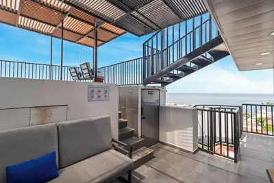 Image de U6 Monyxbnb 3 bedroom - 5 bed - 2 bath, ocean view
