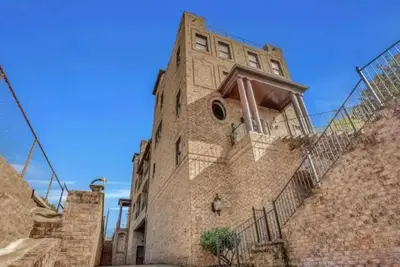 Image de Atlanta Castle & Kingdom House. Rooftop with an amazing view of city skylines.