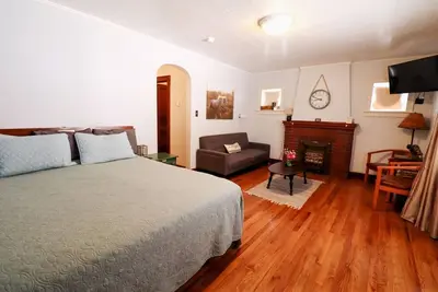 Image de Peaceful Hideaway on Main, Bh Adventure Unit