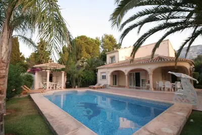 Image de Villa de luxe avec piscine privée à Les Rotes