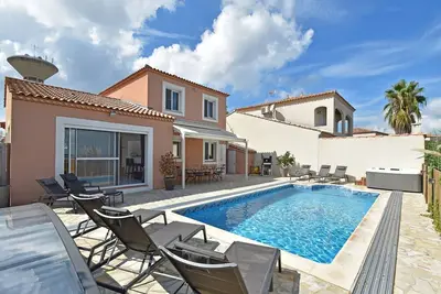 Image de Villa à Le Grau du Roi près de la lagune aux flamants