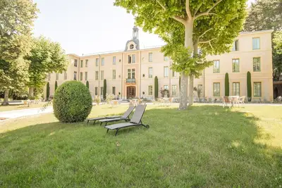 Image de Studio au Château Montbrun avec Piscine