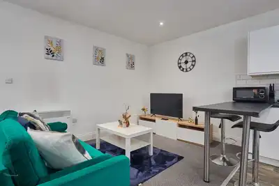 Image de Sleeps 3: Perfect for Family & Business Relocations - Free WiFi