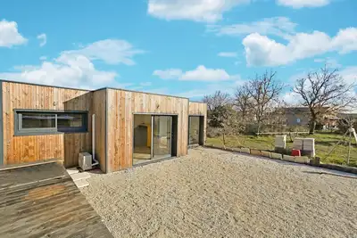 Image de Bel appartement à Larnas avec WiFi