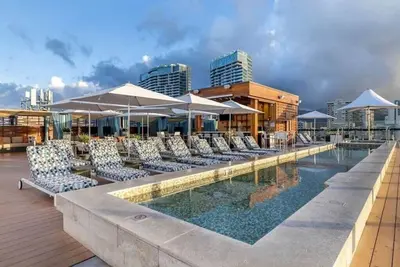 Image de Hokulani Waikiki, a Hilton Grand Vacations Club - 1 Bedroom Premier- 1bx