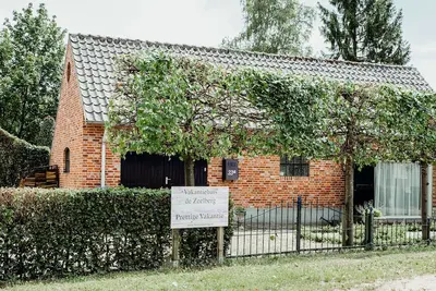 Image de Maison de vacances moderne à Valkenswaard avec son propre jardin
