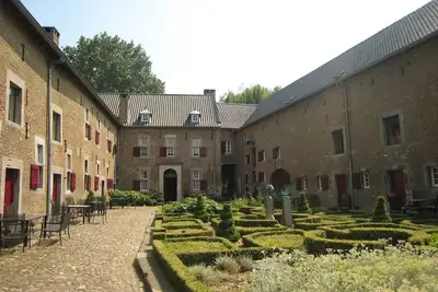 Image de Villa moderne à proximité du centre-ville à Mesch