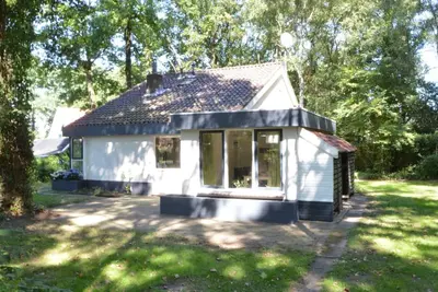 Maison de vacances א Haaksbergen avec jardin
