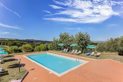 Maison en Toscane avec Piscine & Vignobles
