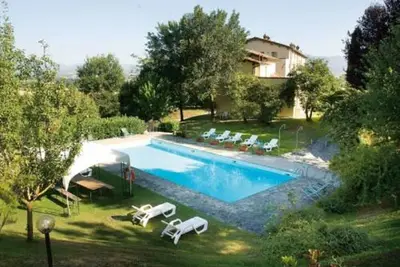 Image de Appartement en Ombrie avec piscine et vue