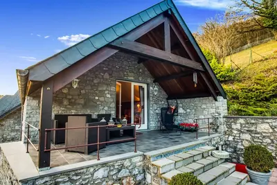 Image de Maison de vacances א Sosoye avec piscine