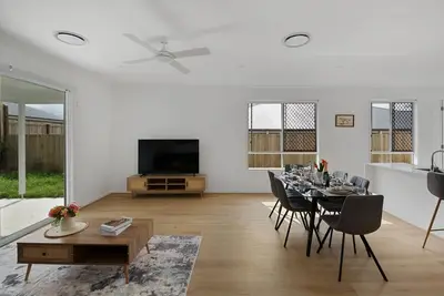 Image de Brand-new 4br modern family home @Park Ridge