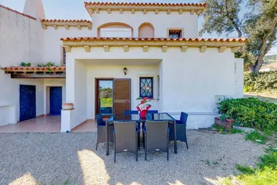 Image de Appartement dans villa en bord de mer Ă Cannigione