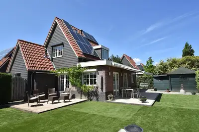 Image de Une maison de vacances charmante avec jardin à Oude