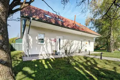 Image de Nuovo! ! 2018 costruita casa doppia vacanza, posizione molto tranquilla