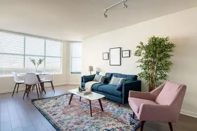 Image de Cool South Beach 2br w/ Roof Tennis, nr Public Transport, by Blueground