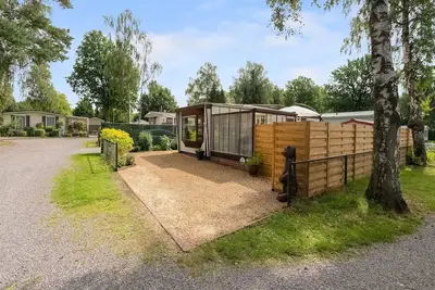 Image de Séjour serein en forêt avec confort