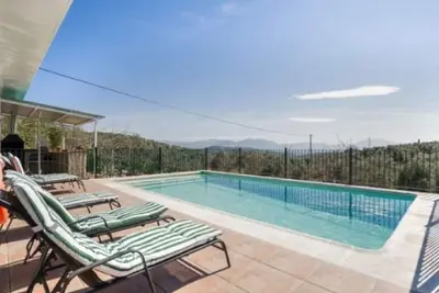Image de Maison de vacances dans un endroit charmant.