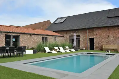 Image de Ferme authentique avec piscine