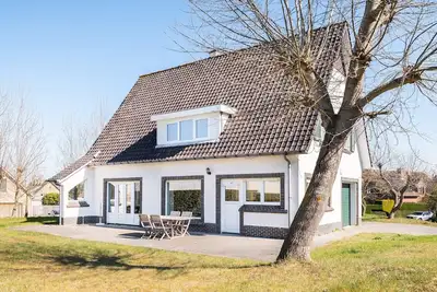 Villa confortable à proximité de la réserve de dunes