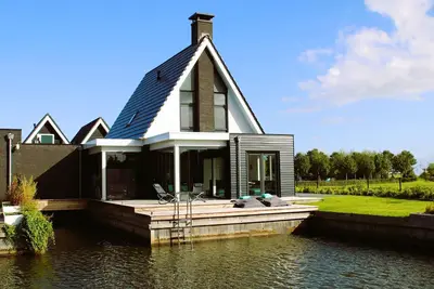 Image de Villa paisible au bord de l'eau Ă Stavoren