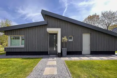 Image de Villa moderne avec terrasse et jardin à Dirkshorn