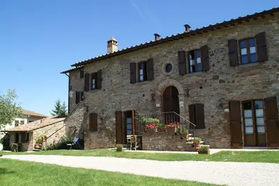 Image de Bel appartement avec piscine et beau jardin